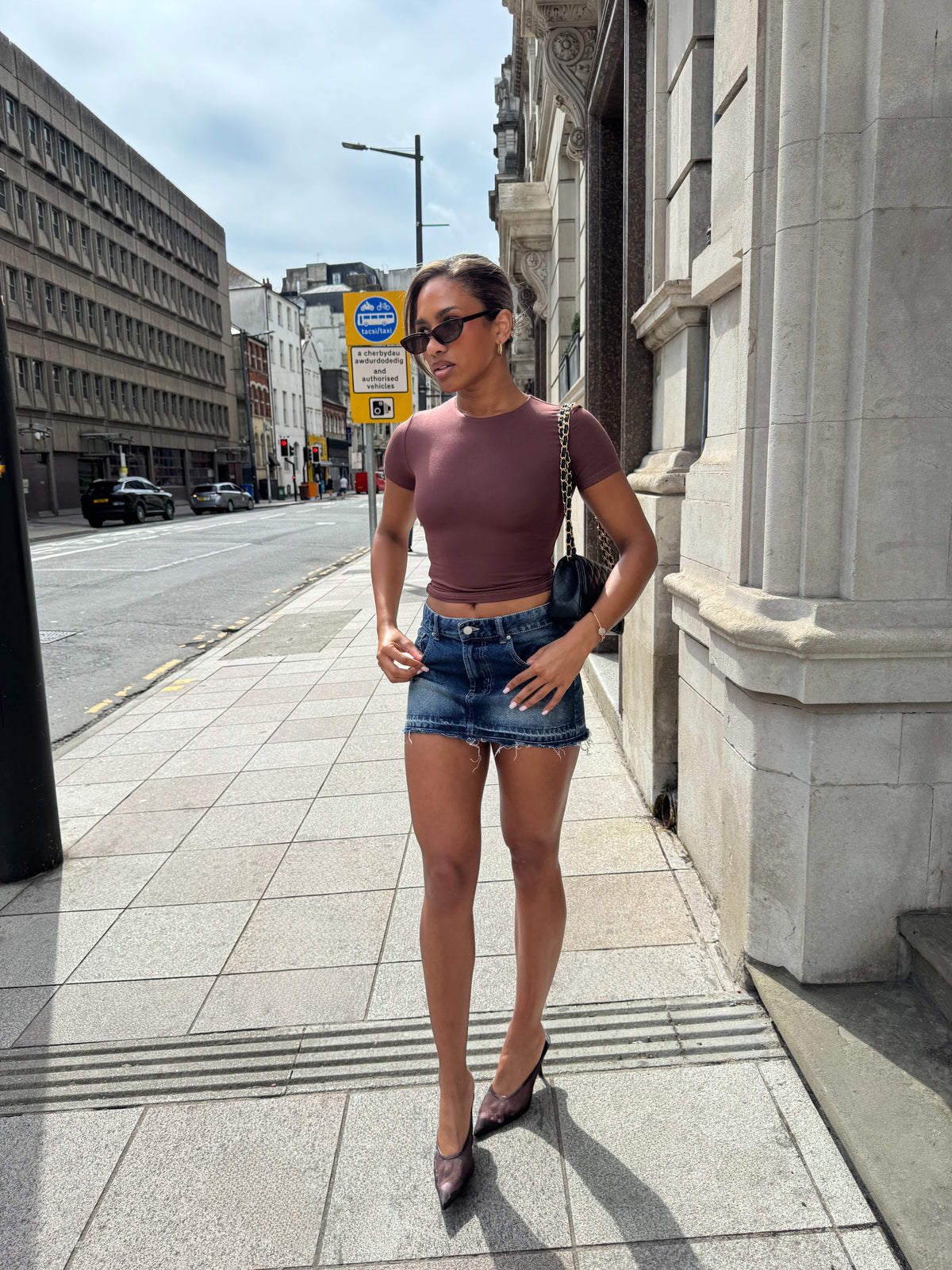 Mocha Brown Short Sleeve T-shirt l Premium Basic